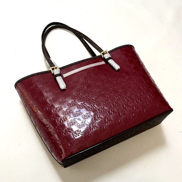NWT Michael Kors Jet Set Tote Bag Debossed Patent Mulberry Red Gold Charm $330 - Picture 5 of 10